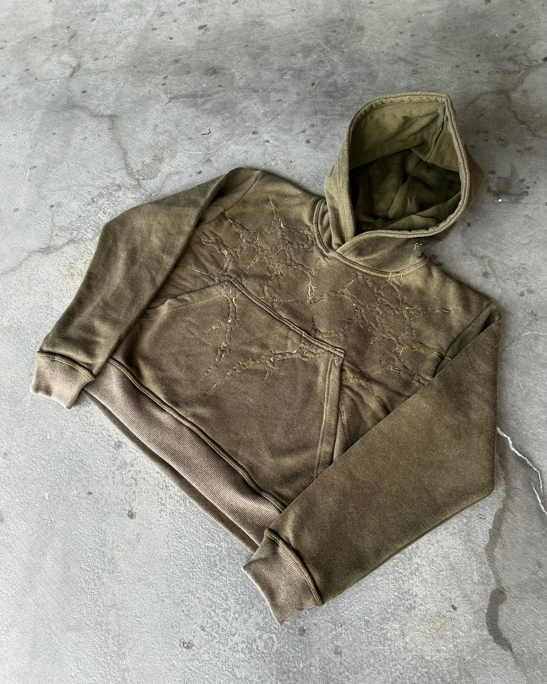 Bestickter Kapuzenpullover (KOSTENLOSER VERSAND）
