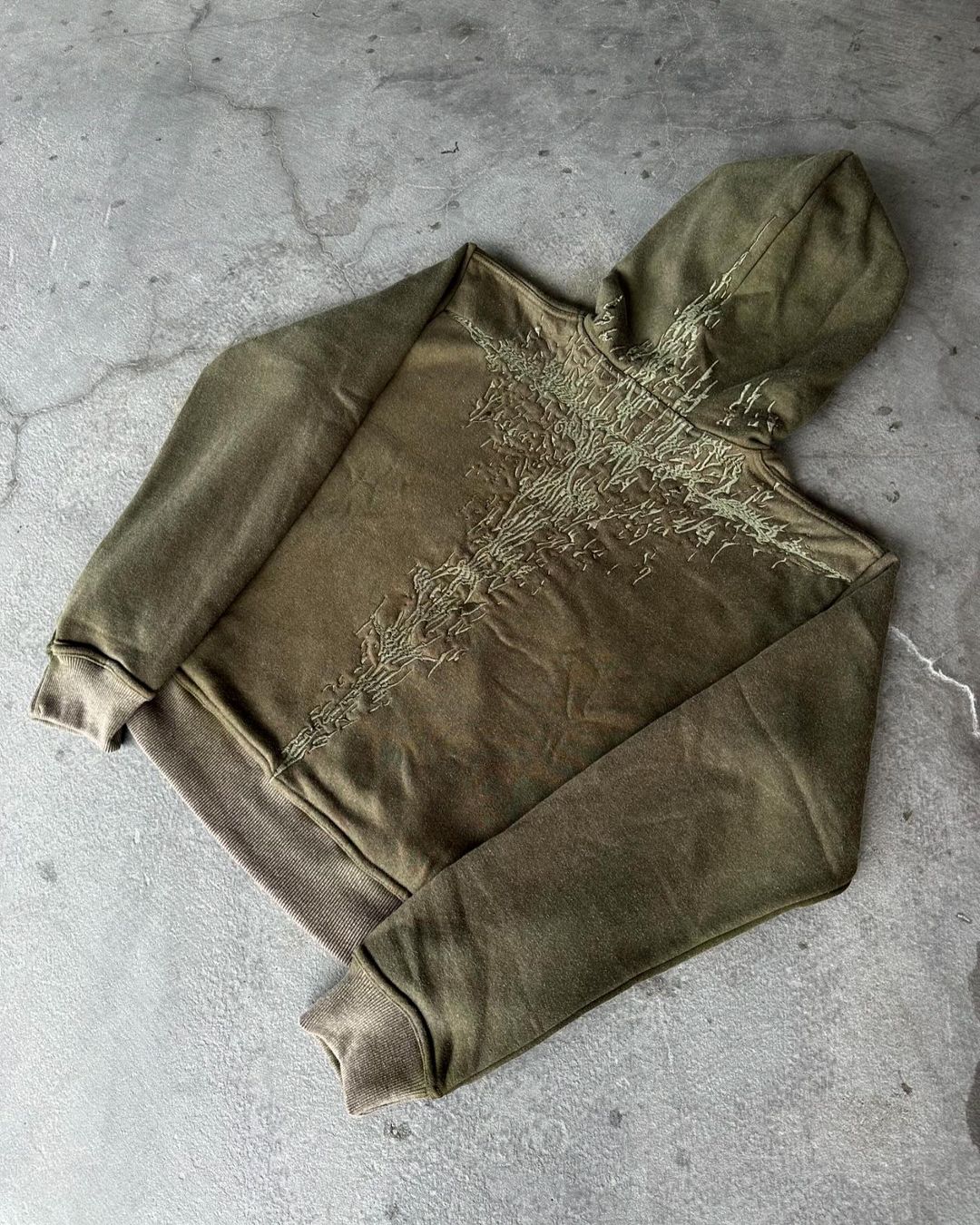 Bestickter Kapuzenpullover (KOSTENLOSER VERSAND）