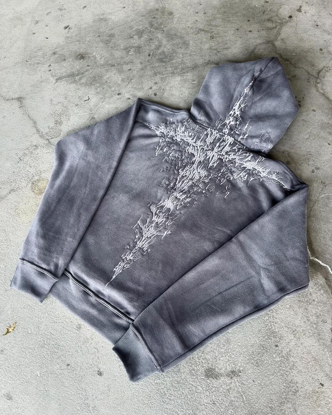 Bestickter Kapuzenpullover (KOSTENLOSER VERSAND）